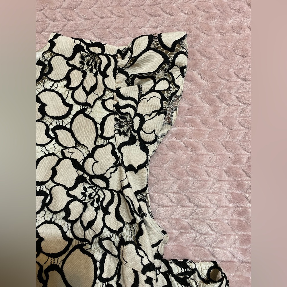 H&M Lace Floral Black and White Dress Size 12 - Picture 6 of 10